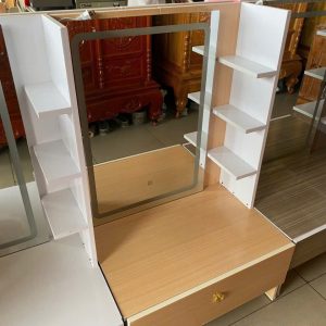 Mẫu bàn phấn min MS: 07